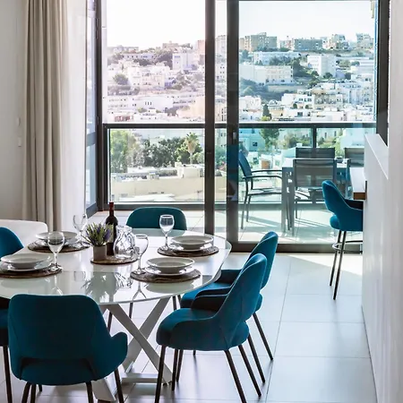 Modern Flat In St Julian's Center By Arco Collection * Сент Джулианс