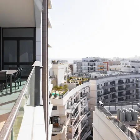 Modern Flat In St Julian's Center By Arco Collection San Ġiljan